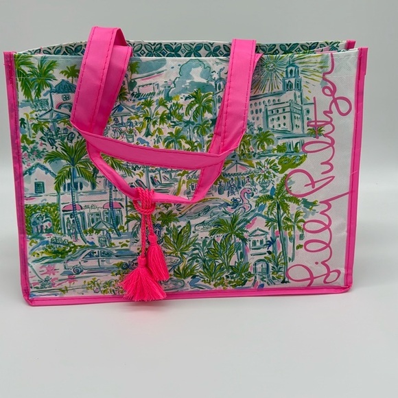 Lilly Pulitzer Handbags - LILLY PULITZER Palm Beach Print Pink Reusable‎ Shopping Bag Tote 15”x 11”x 7”